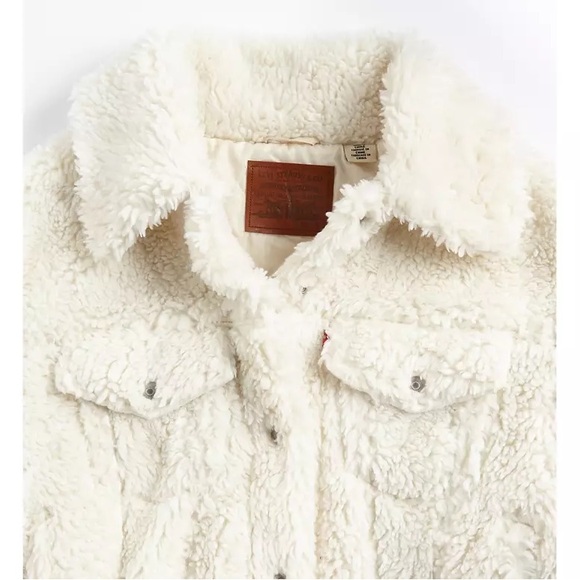 Levi’s white baby bubble sherpa trucker jacket - Picture 3 of 4